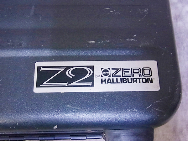 実際に弊社で買取させて頂いたZERO HALLIBURTON/ゼロハリバートン Z2/アタッシュケースの画像 4枚目