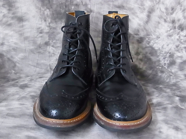 実際に弊社で買取させて頂いたTricker's/トリッカーズ カーフレザー/ウィングチップM2508/7.5の画像 1枚目