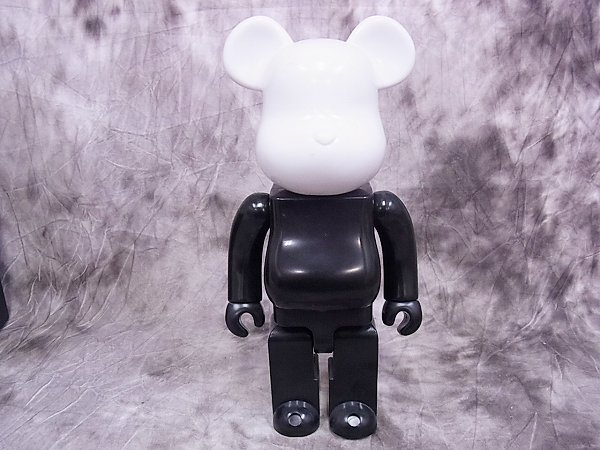 実際に弊社で買取させて頂いたコムデギャルソン×MEDICOM TOY BE@RBRICK/ベアブリック 400%の画像 1枚目