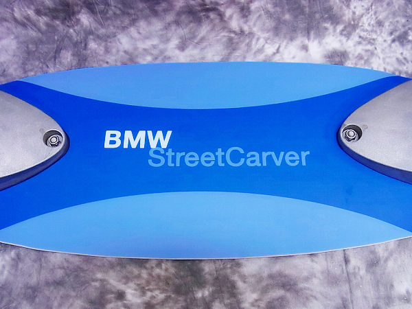 実際に弊社で買取させて頂いたBMW製 STREET CARVER ロングボード/スケートボードの画像 2枚目