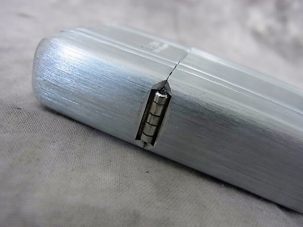 実際に弊社で買取させて頂いたZIPPO/ジッポー ZERO HALLIBURTON/ゼロハリバートン 02年/II-CBの画像 3枚目