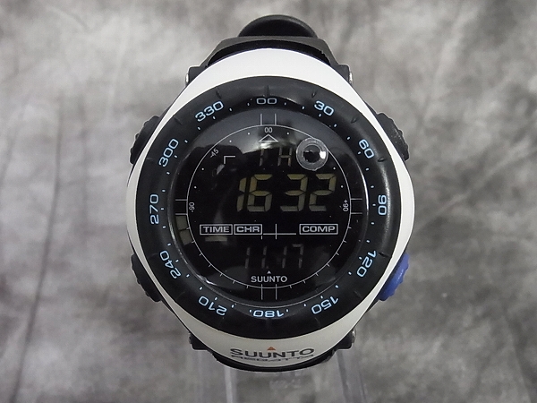 実際に弊社で買取させて頂いたSUUNTO/スント REGATTA/レガッタ マリン 腕時計 SS010910210の画像 1枚目