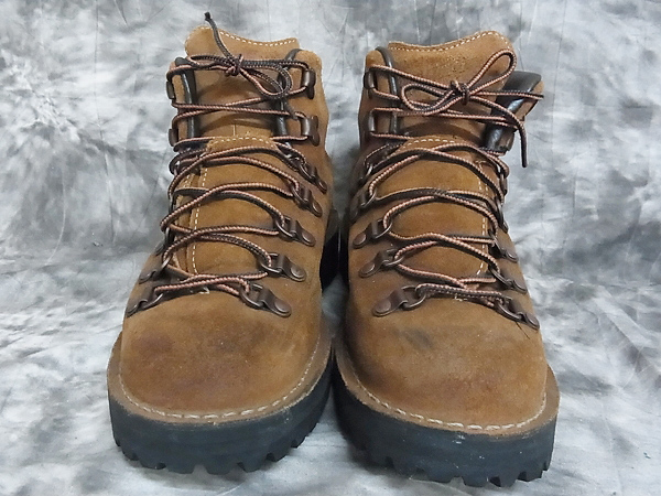 実際に弊社で買取させて頂いたDANNER/ダナー マウンテンボブ スエードブーツ 茶/20800X/8の画像 1枚目