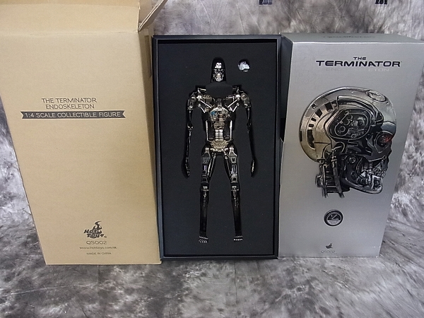 実際に弊社で買取させて頂いたHOT TOYS ターミネーター QS002 T-800エンドスケルトンの画像 6枚目