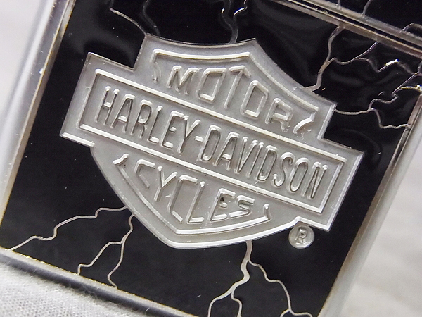 ZIPPO/ジッポー HARLEY-DAVIDSON 黒プレート 稲妻 2005年製の買取実績