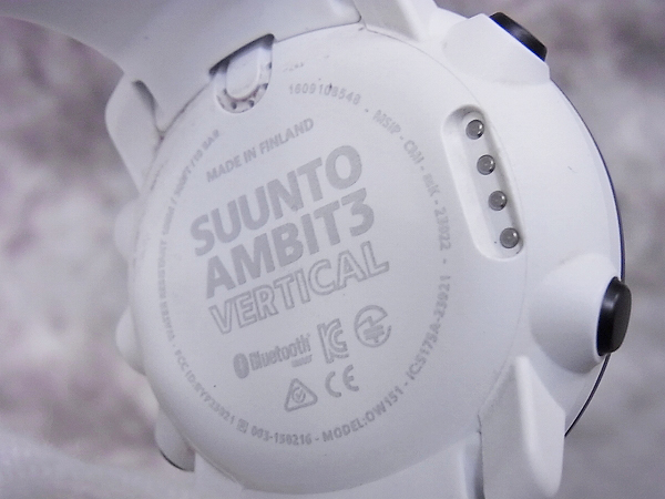 実際に弊社で買取させて頂いたSUUNTO/スント AMBIT3 VERTICAL 腕時計 ホワイト×ブラックの画像 4枚目