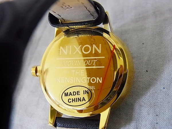 実際に弊社で買取させて頂いたNIXON/ニクソン THE KENSINGTON LEATHER 腕時計 A108-1964の画像 5枚目