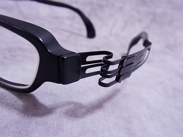 実際に弊社で買取させて頂いたフォーナインズ×アイシーベルリン コラボ フルリム眼鏡フレームの画像 3枚目