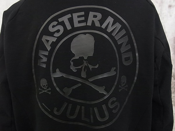 実際に弊社で買取させて頂いたmastermind JAPAN×JULIUS LIMITED スウェットパーカ ブラック 2の画像 2枚目