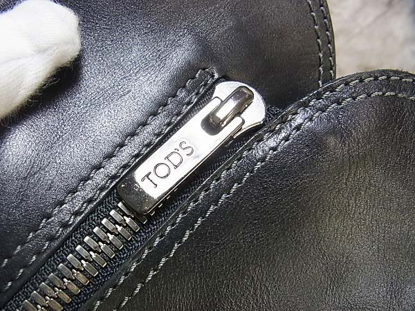 実際に弊社で買取させて頂いたTOD'S/トッズ ショートレザーブーツ ベルトデザイン 黒/37.5の画像 4枚目