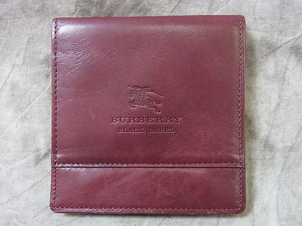 実際に弊社で買取させて頂いたBURBERRY/バーバリーブラックレーベル 馬革カードケース 赤茶系の画像 1枚目