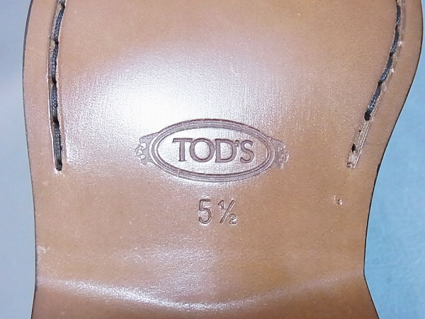 実際に弊社で買取させて頂いた★TOD'S/トッズ スクエアトゥ エナメルスリッポン 黒 5-1/2の画像 7枚目