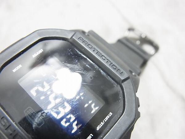 実際に弊社で買取させて頂いたG-SHOCK カシオ×アーバンリサーチ ブラック DW-5600VTの画像 5枚目