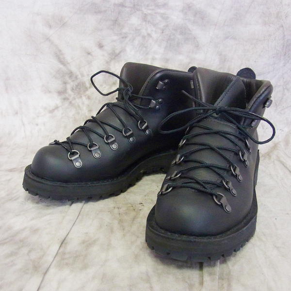 実際に弊社で買取させて頂いたDanner/ダナー Mountain Light/マウンテンライト 31520X/US8