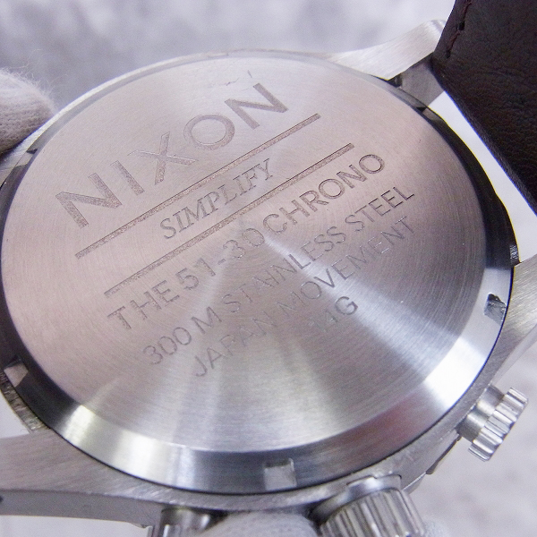 実際に弊社で買取させて頂いたNIXON/ニクソン THE 51-30 クオーツ腕時計/シルバー×ブラウンの画像 4枚目