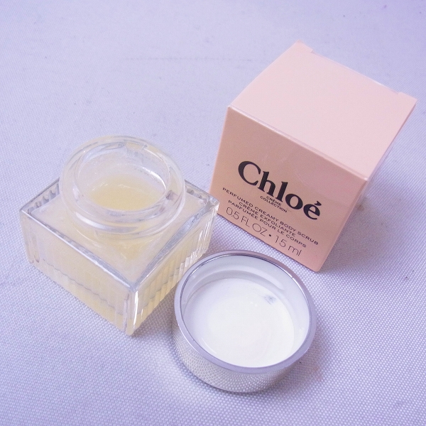 実際に弊社で買取させて頂いたChloe/クロエ オードパルファム 75ml 香水/ボディスクラブ 3点SETの画像 2枚目