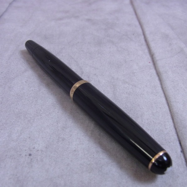 実際に弊社で買取させて頂いたMONTBLANC/モンブラン 50s 342/14C/585 万年筆 ブラックの画像 2枚目