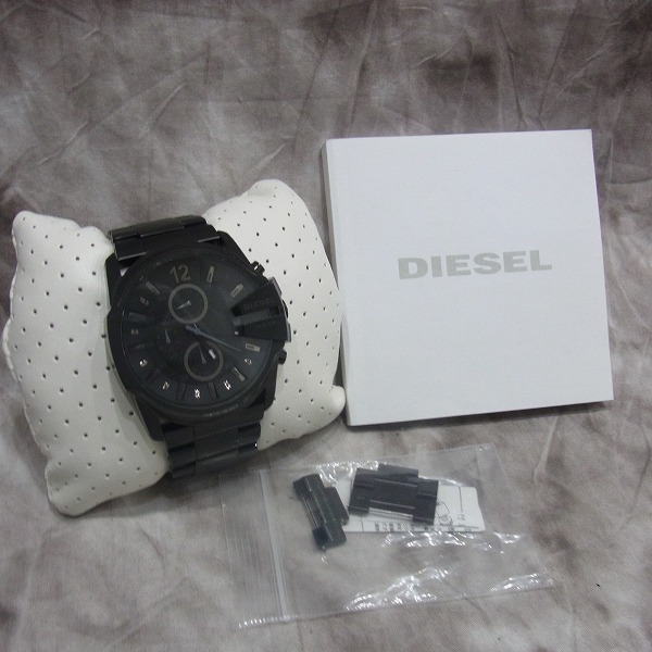 実際に弊社で買取させて頂いた★DIESEL/ディーゼル クロノグラフ マスターチーフ腕時計/DZ4180の画像 5枚目