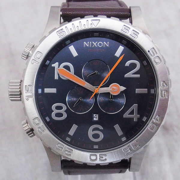 実際に弊社で買取させて頂いたNIXON/ニクソン THE 51-30 クオーツ腕時計/シルバー×ブラウン