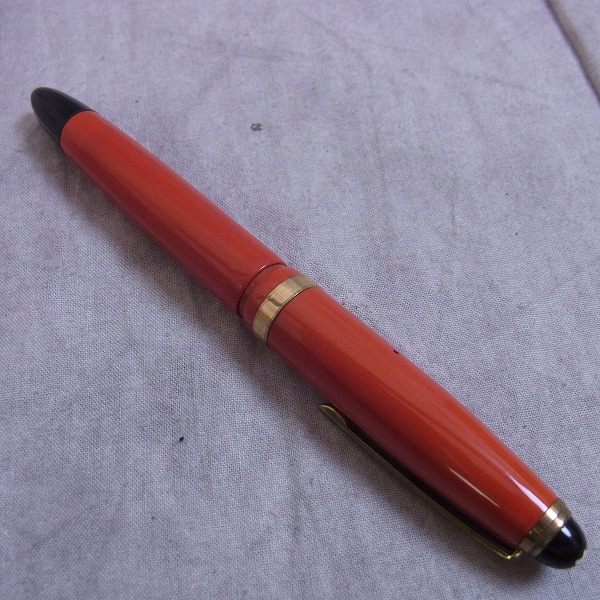 実際に弊社で買取させて頂いたMONTBLANC/モンブラン 204 Coral Red/コーラルレッド Danish 万年筆の画像 2枚目