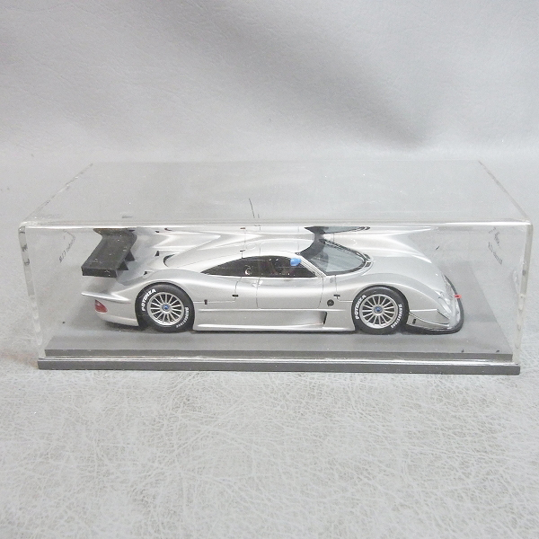 実際に弊社で買取させて頂いた★Spark/スパーク Mercedes CLR/メルセデス S0995 シルバー スケール1/43の画像 4枚目