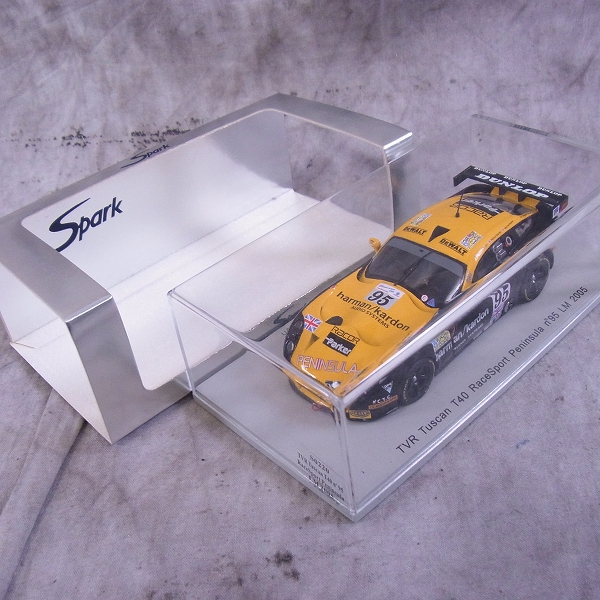 実際に弊社で買取させて頂いたSPARK/スパーク 1/43 ミニカー TVR Tuscan T40 Le Mans 2005 #95/S0220の画像 3枚目