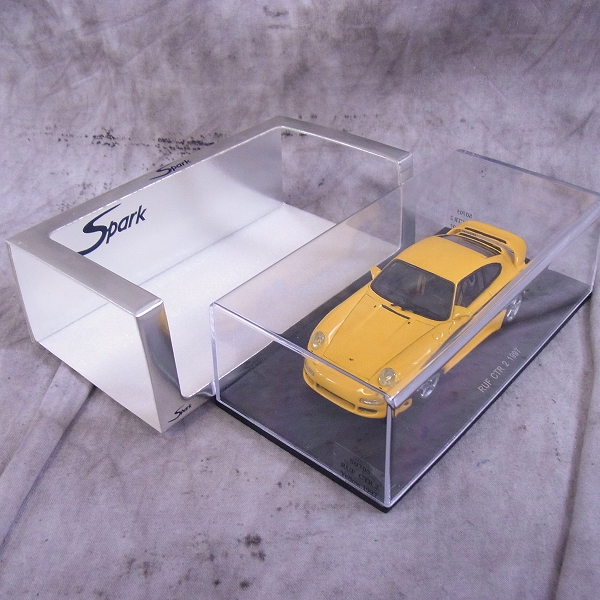 実際に弊社で買取させて頂いたSPARK/スパーク 1/43 ミニカー PORSCHE 997 RUF CTR 2 1997 Jaune S0705の画像 3枚目