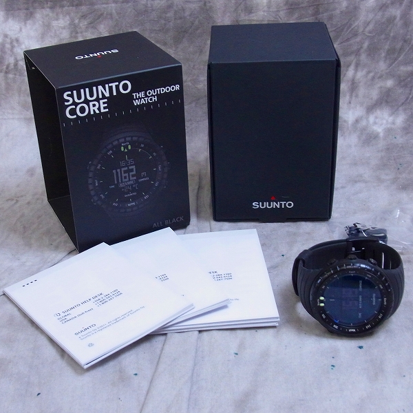 実際に弊社で買取させて頂いたSUUNTO/スント CORE オールブラック アウトドアウォッチ/SS014279010の画像 7枚目