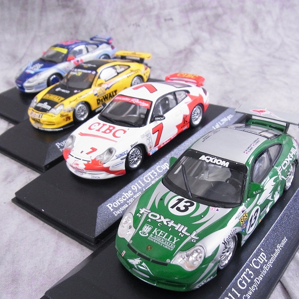 実際に弊社で買取させて頂いたMINICHAMPS/ミニチャンプス 1/43 ミニカー ポルシェ Porsche 911 GT3 Cup 4点SET