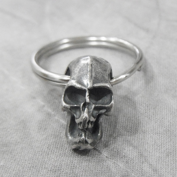 実際に弊社で買取させて頂いた★NECROMANCE/ネクロマンス Mean Skull Keyring ミーン スカル キーリング/頭蓋骨の画像 1枚目