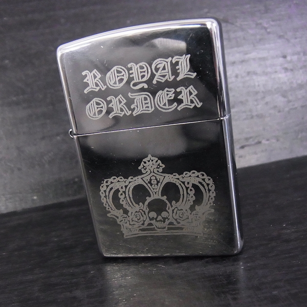 実際に弊社で買取させて頂いた【ギャラ付】Royal Order/ロイヤルオーダー ZIPPO 2015/クラウン＆スカル＆ローズモチーフの画像 1枚目