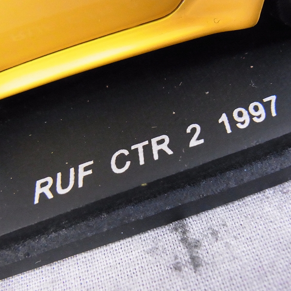 実際に弊社で買取させて頂いたSPARK/スパーク 1/43 ミニカー PORSCHE 997 RUF CTR 2 1997 Jaune S0705の画像 2枚目