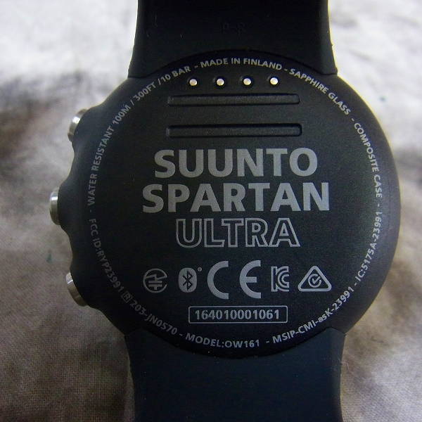 実際に弊社で買取させて頂いたSUUNTO/スント スパルタンウルトラ 腕時計 シルバー×ブラック【電池切れ】の画像 3枚目