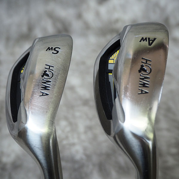 実際に弊社で買取させて頂いたHONMA/ホンマ 本間ゴルフ BeZEAL525/ビジール525 アイアンAW,SW 2本SET/BeZEALカーボンシャフトSRの画像 1枚目