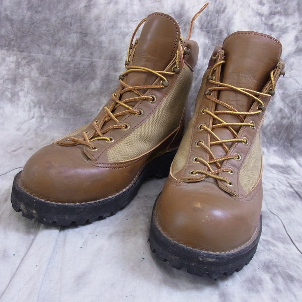 実際に弊社で買取させて頂いたDANNER/ダナー LIGHT GORE-TEX ワークブーツ 30420X/8 1/2 EE