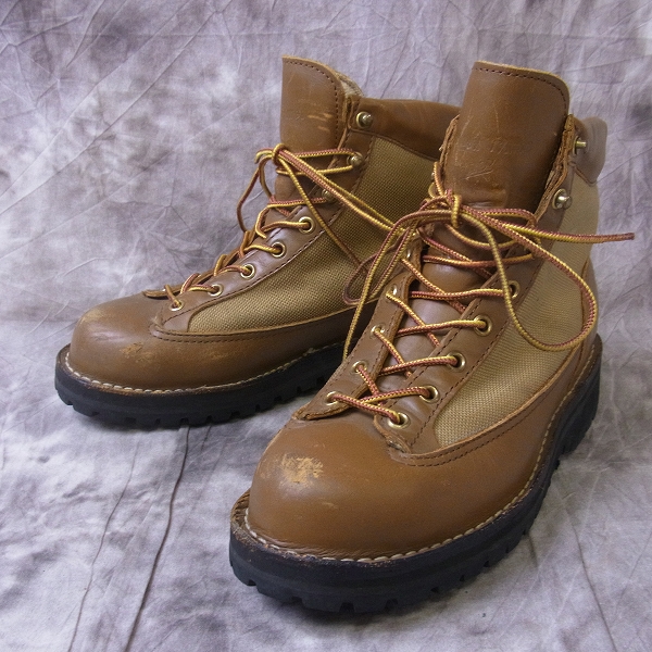 実際に弊社で買取させて頂いたDANNER/ダナー LIGHT GORE-TEX ワークブーツ 30420X/6-1/2