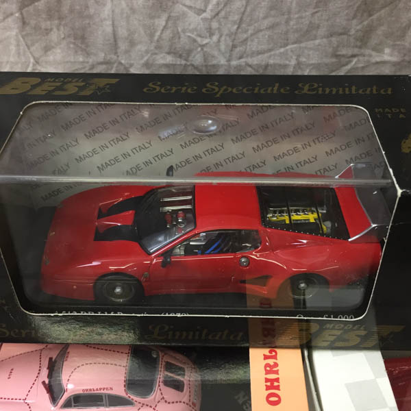 実際に弊社で買取させて頂いたミニチャンプス/エブロ ポルシェ/フェラーリ他 1/43スケール ミニカー 3点SETの画像 1枚目