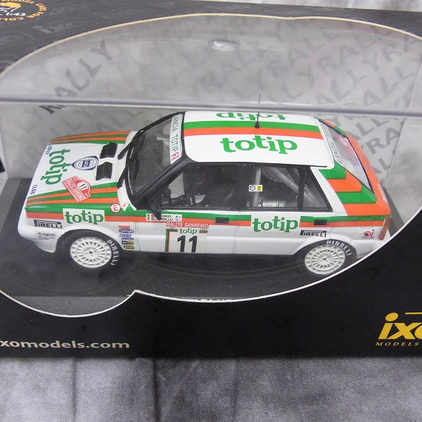 実際に弊社で買取させて頂いたIXO/イクソ 1/43 Lancia Delta HF E880 Rally San Remo 1987 SCR004 4点SETの画像 1枚目