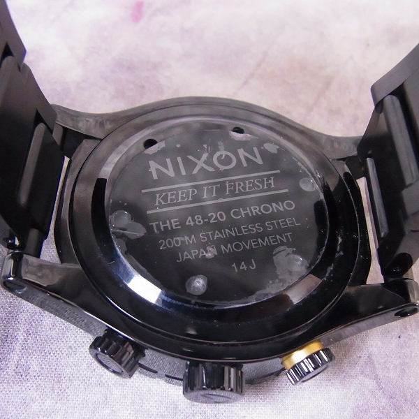 NIXON/ニクソン 48-20 クロノグラフ 黒×金 ビッグフェイスの買取実績