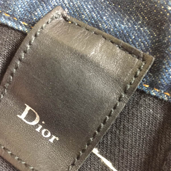 実際に弊社で買取させて頂いたDior Homme/ディオールオム ダメージ加工切り替えデニムパンツ 29の画像 2枚目