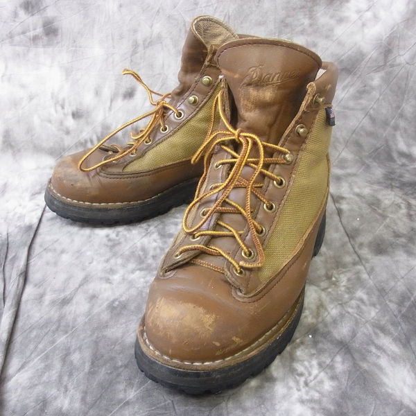 実際に弊社で買取させて頂いたDANNER/ダナー ダナーライト ゴアテックス 30420X/US 7 