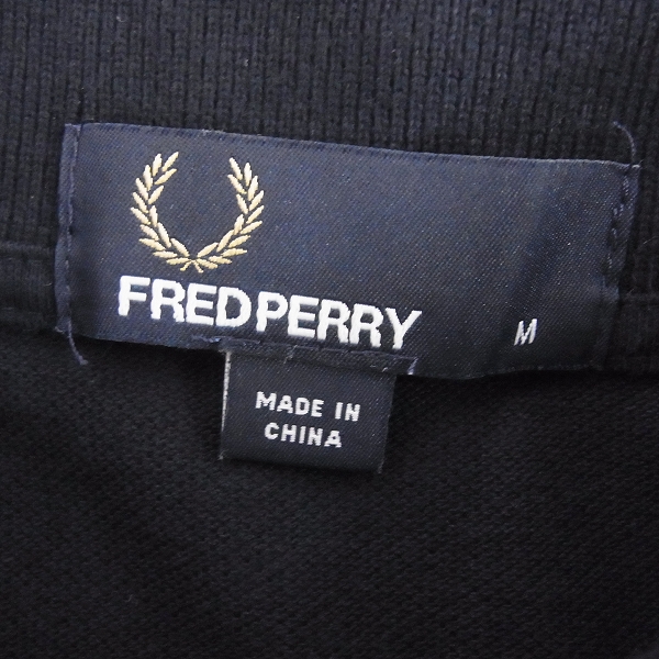 実際に弊社で買取させて頂いたFRED PERRY/フレッドペリー ポロシャツ ティップライン 半袖 黒赤白/Mの画像 2枚目