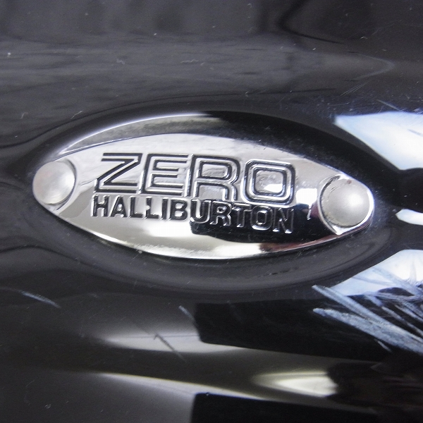 実際に弊社で買取させて頂いたZERO HALLIBURTON/ゼロハリバートン ダイヤルロック付き アタッシュケース ブラック シルバーの画像 3枚目